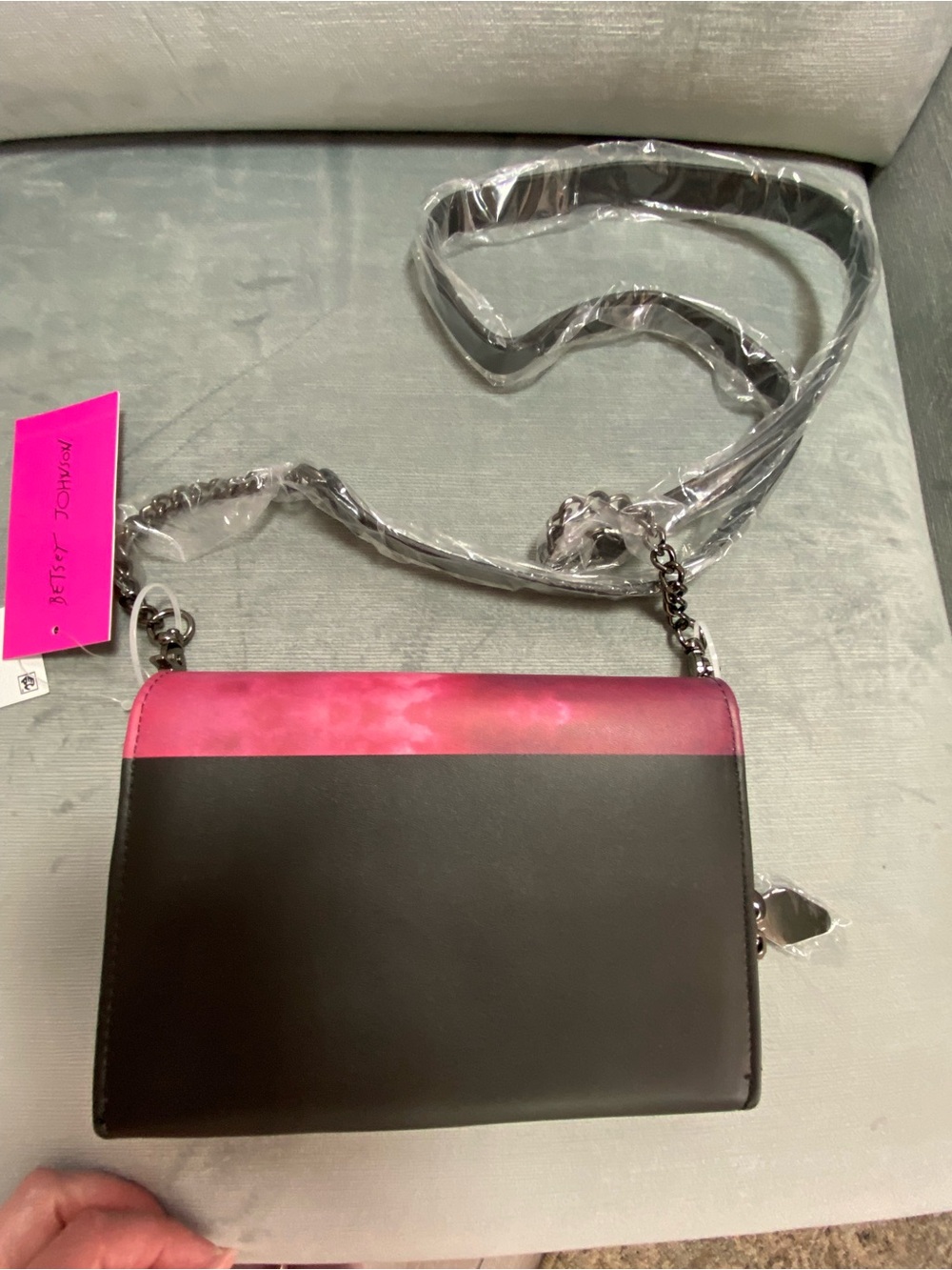 Betsey Johnson NWT Vacay Far Away 'Motel De Mars' Graphic Crossbody rare - Picture 9 of 17